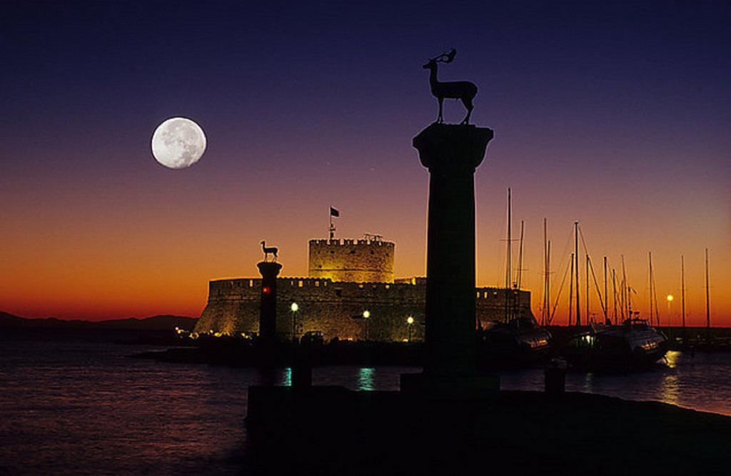 Appartamento Muses-Old Town Rhodes City Esterno foto