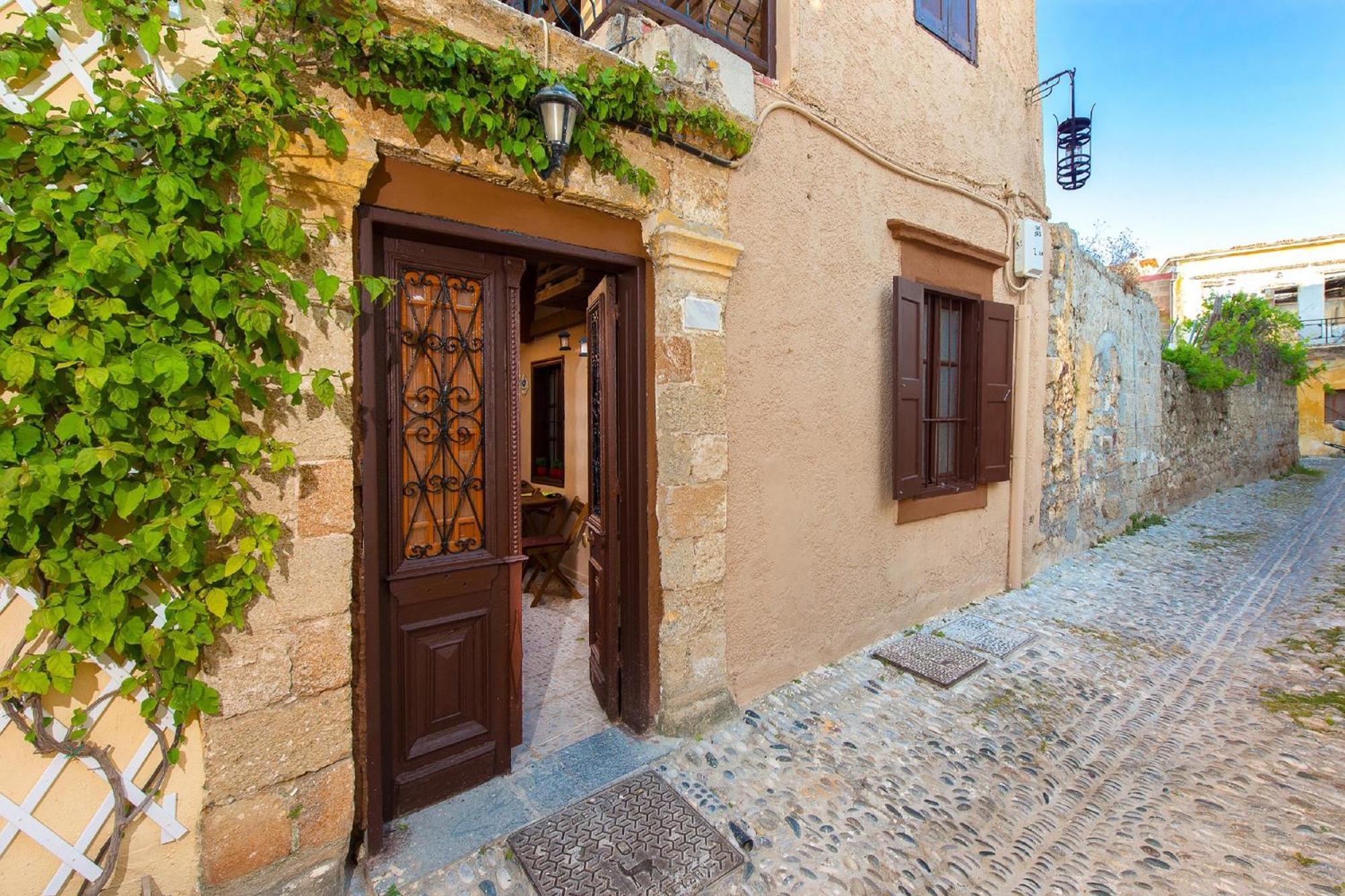 Appartamento Muses-Old Town Rhodes City Esterno foto
